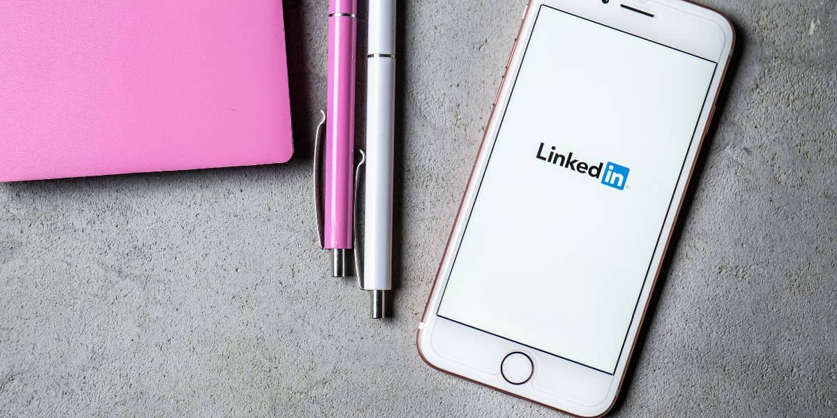 How to use hashtags on linkedin to grow your client base: 85 industry hashtags included